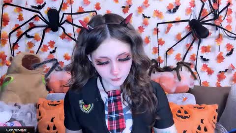 Kate online show from November 8, 5:27 pm