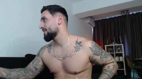 Dylan online show from December 18, 10:10 am