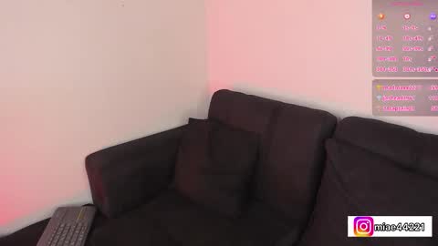 Emma and Tonny online show from March 10, 3:20 pm