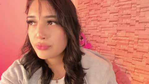 Ela online show from May 24, 8:37 pm