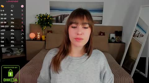 Snapshot of _eliizabeth__ chatting on March 8, 10:24 pm Lizzy online show from March 8, 10:24 pm