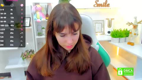 Snapshot of _eliizabeth__ chatting on February 9, 9:17 pm Lizzy online show from February 9, 9:17 pm