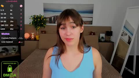 Snapshot of _eliizabeth__ chatting on March 3, 9:37 pm Lizzy online show from March 3, 9:37 pm