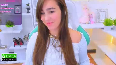 Snapshot of _eliizabeth__ chatting on September 18, 9:41 pm Lizzy online show from September 18, 9:41 pm