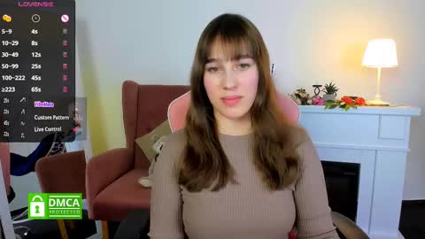 Snapshot of _eliizabeth__ chatting on February 13, 7:52 pm Lizzy online show from February 13, 7:52 pm