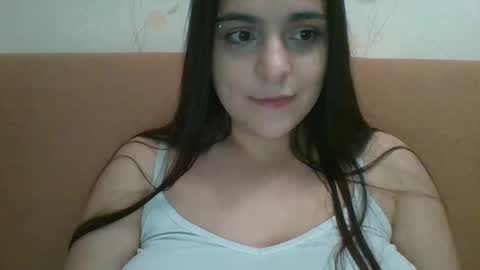 Snapshot of _eloizi_dev chatting on February 28, 11:12 pm Eloiz online show from February 28, 11:12 pm