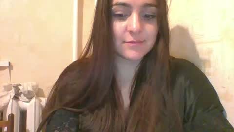 Snapshot of _eloizi_dev chatting on March 10, 9:29 pm Eloiz online show from March 10, 9:29 pm