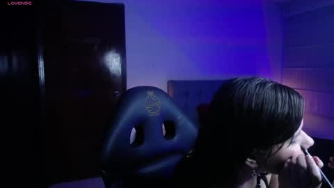 _emaa_ online show from November 28, 3:03 am