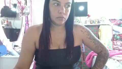 _emilimilf online show from July 7, 8:35 pm