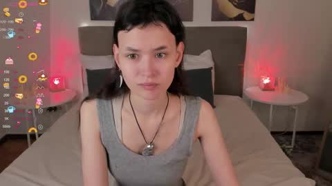 _emily__strike_ online show from October 12, 10:08 am