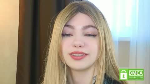 Emily online show from October 28, 8:37 am