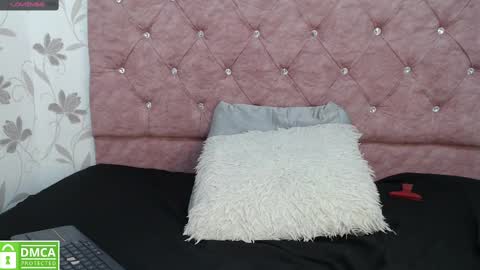 Emma online show from February 10, 11:34 pm