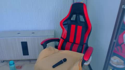 Emmaa Harper3 online show from October 23, 6:37 am