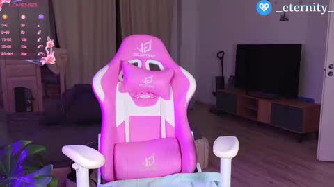 Mia  online show from March 3, 9:48 pm