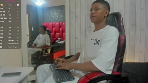 _erick_j online show from April 5, 8:39 pm