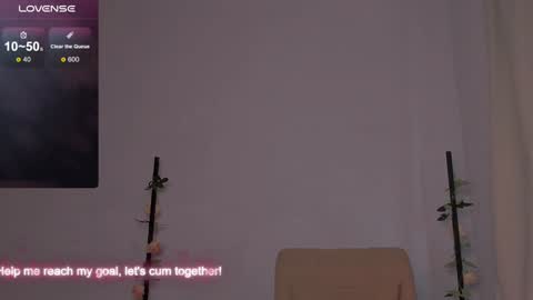 Snapshot of _eva_pleasure_ chatting on December 2, 6:24 am Eva online show from December 2, 6:24 am