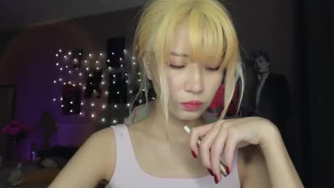 EveEva online show from November 23, 3:04 am