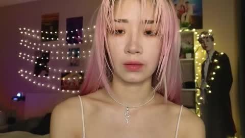 EveEva online show from March 27, 5:35 am