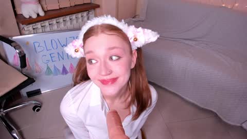 Lola 3  online show from January 19, 5:28 pm