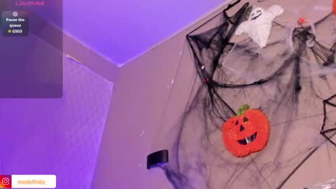 Frida online show from October 25, 6:19 pm