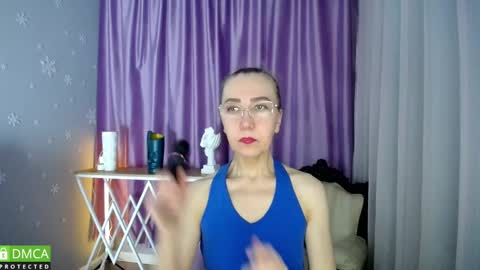 _greybunny_ online show from January 27, 2:02 pm