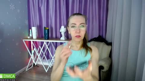 _greybunny_ online show from February 26, 5:57 am