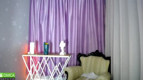 _greybunny_ online show from January 25, 3:09 pm