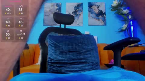 Snapshot of _hairybeard_ chatting on February 27, 6:35 am Mathews online show from February 27, 6:35 am