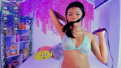 Hanna Botero online show from November 12, 6:54 pm