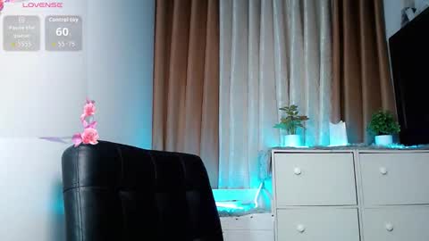 Snapshot of _hornygoddess_ chatting on September 18, 1:20 am HORNY GODDESS online show from September 18, 1:20 am