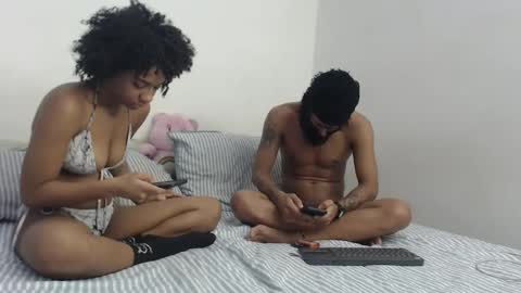 KEYLA Y SAMUEL online show from April 2, 9:55 pm