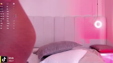 Darlis  online show from October 13, 6:32 pm