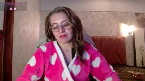 Isa online show from October 20, 4:01 pm