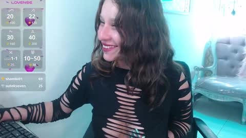 vivi online show from February 8, 9:46 pm