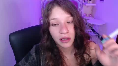 vivi online show from February 10, 8:00 pm