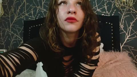 vivi online show from February 8, 3:42 pm
