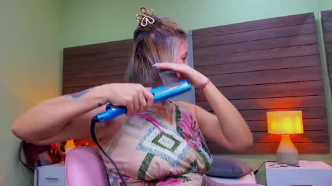 JADE  online show from April 9, 12:11 pm