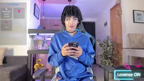 Snapshot of _jaay77 chatting on September 18, 8:13 pm Jay online show from September 18, 8:13 pm