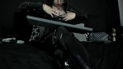 Snapshot of _jade_16 chatting on February 4, 2:43 pm Miss Jade online show from February 4, 2:43 pm