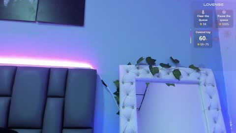 Jasmine online show from October 13, 1:24 pm