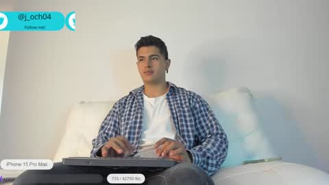 _juanes__ online show from December 18, 6:25 pm