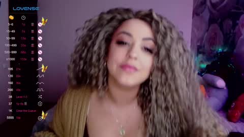 _just_a_queen_3 online show from January 21, 7:17 pm