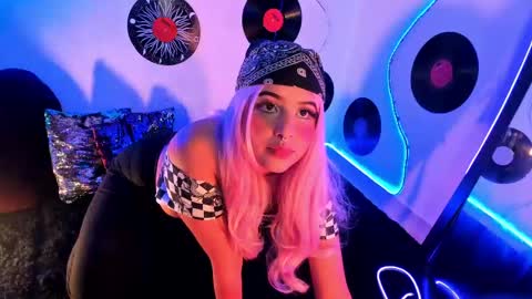 _karine01 online show from March 10, 5:22 am