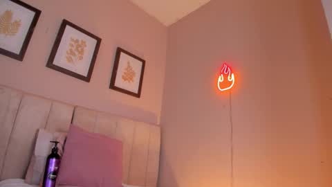 karol online show from October 14, 6:33 pm