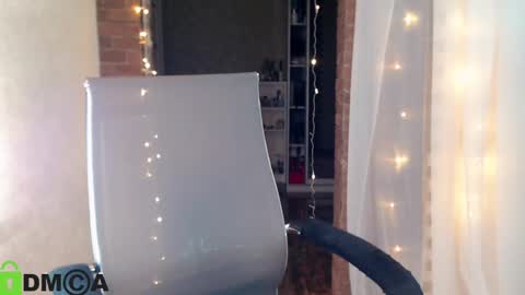Snapshot of _karolina chatting on February 11, 7:16 pm karolina online show from February 11, 7:16 pm