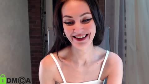 Snapshot of _karolina chatting on March 5, 6:01 pm karolina online show from March 5, 6:01 pm