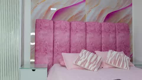 Kendall online show from February 26, 12:08 pm