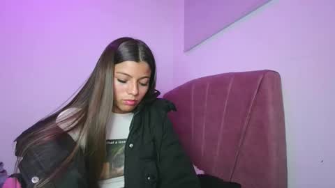 khloe sweet online show from February 9, 11:07 pm