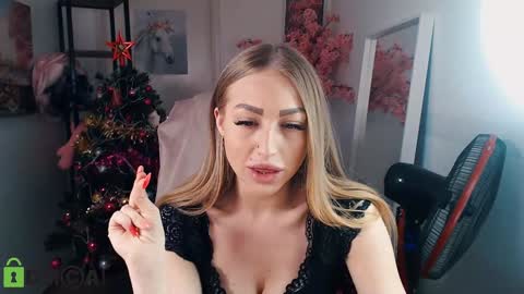 Snapshot of _kittyboo chatting on January 9, 2:40 pm Aleksa online show from January 9, 2:40 pm