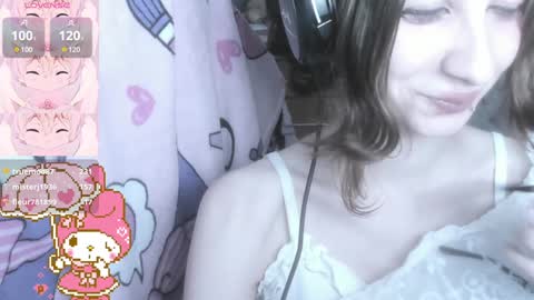Snapshot of _kuroneeko_ chatting on December 8, 9:08 pm kuro online show from December 8, 9:08 pm